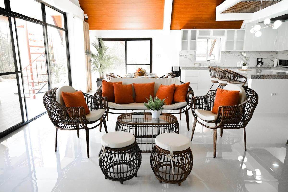 Redwood Cabin Bolinao Экстерьер фото